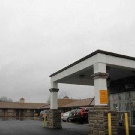 Rodeway Inn Youngstown Exterior foto